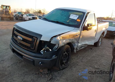 2013 Ford F-150 Xl z USA, uszkodzony, nr VIN 1FTMF1CM9DFC92562